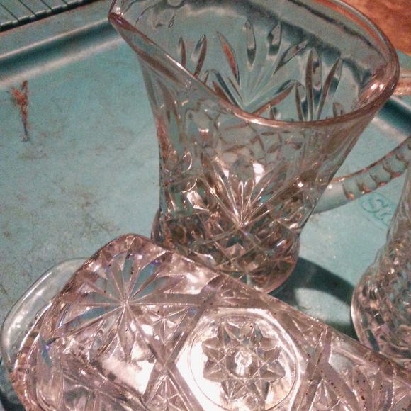 Vintage butter dish, 2 small pitchers, glass dish for rings, earrings - Picture 5 of 5